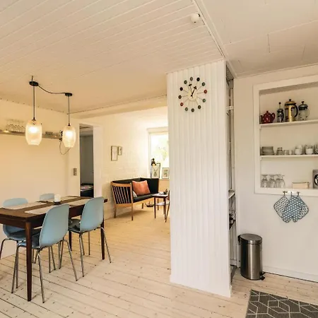Three-bedroom Holiday In